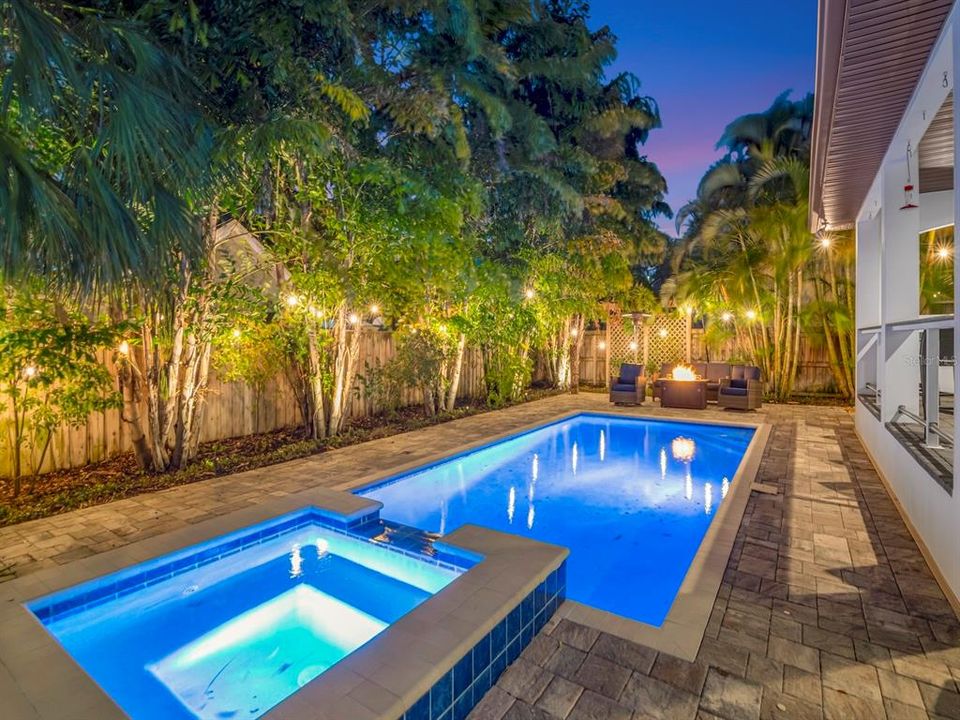 Activo con contrato: $2,595,000 (5 camas, 4 baños, 4308 Pies cuadrados)
