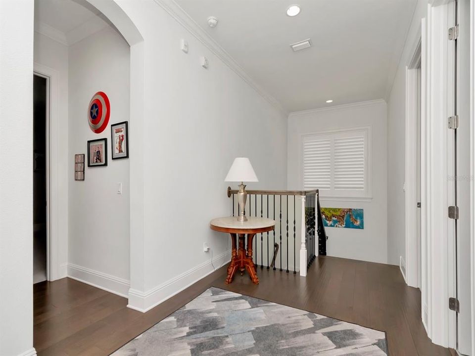 Activo con contrato: $2,595,000 (5 camas, 4 baños, 4308 Pies cuadrados)