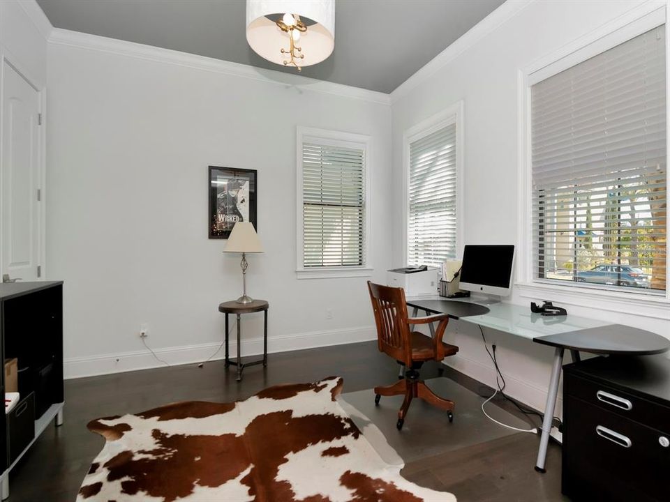 Activo con contrato: $2,595,000 (5 camas, 4 baños, 4308 Pies cuadrados)