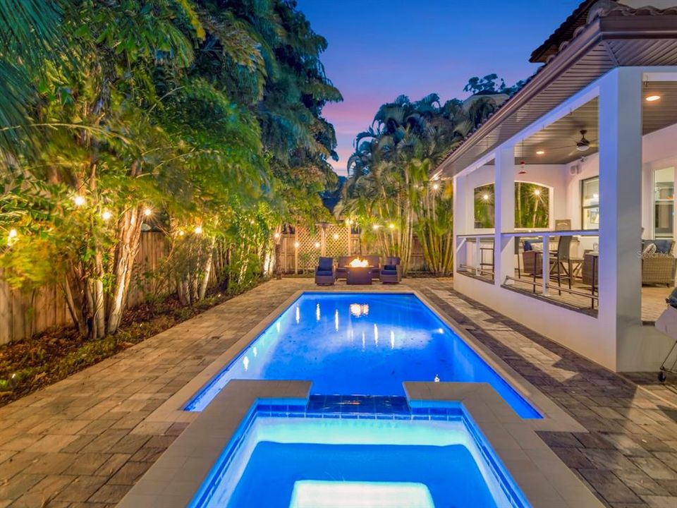 Activo con contrato: $2,595,000 (5 camas, 4 baños, 4308 Pies cuadrados)