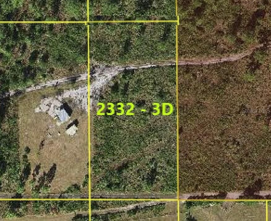 En Venta: $13,500 (1.24 acres)