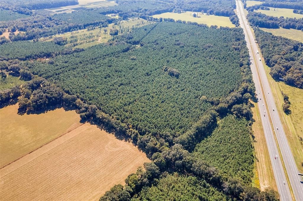 合同活跃: $1,679,000 (146.88 acres)