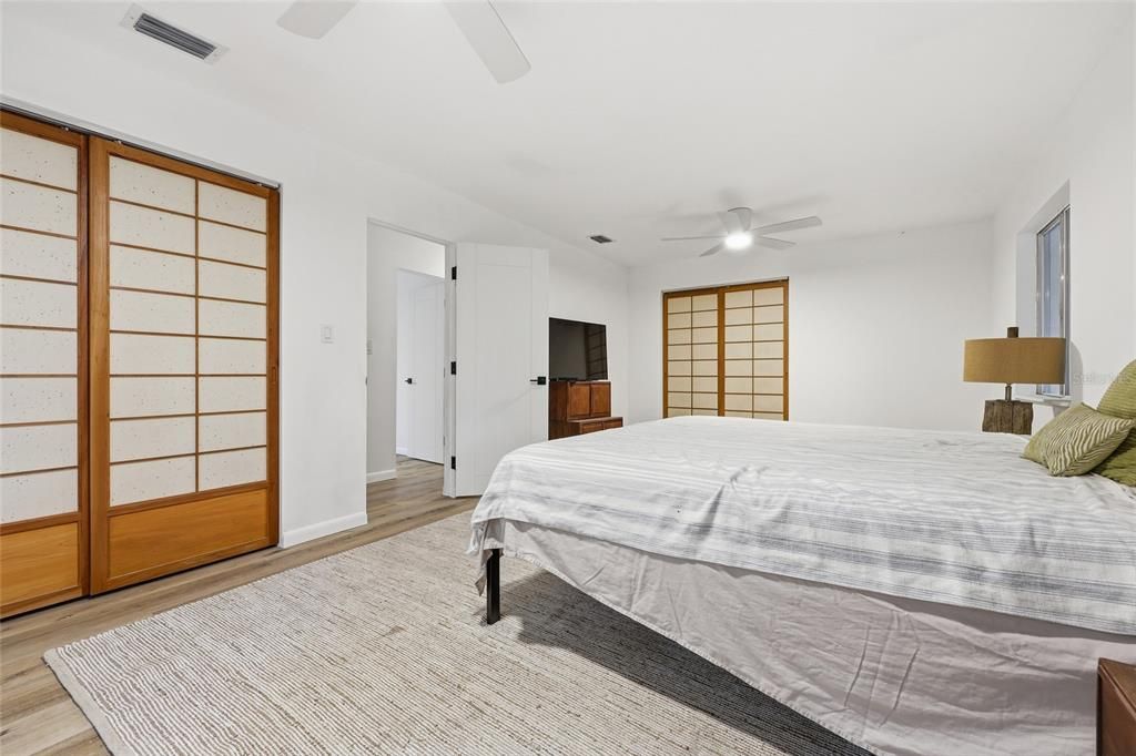 En Venta: $395,000 (2 camas, 3 baños, 2163 Pies cuadrados)