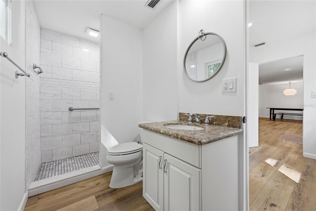 En Venta: $395,000 (2 camas, 3 baños, 2163 Pies cuadrados)