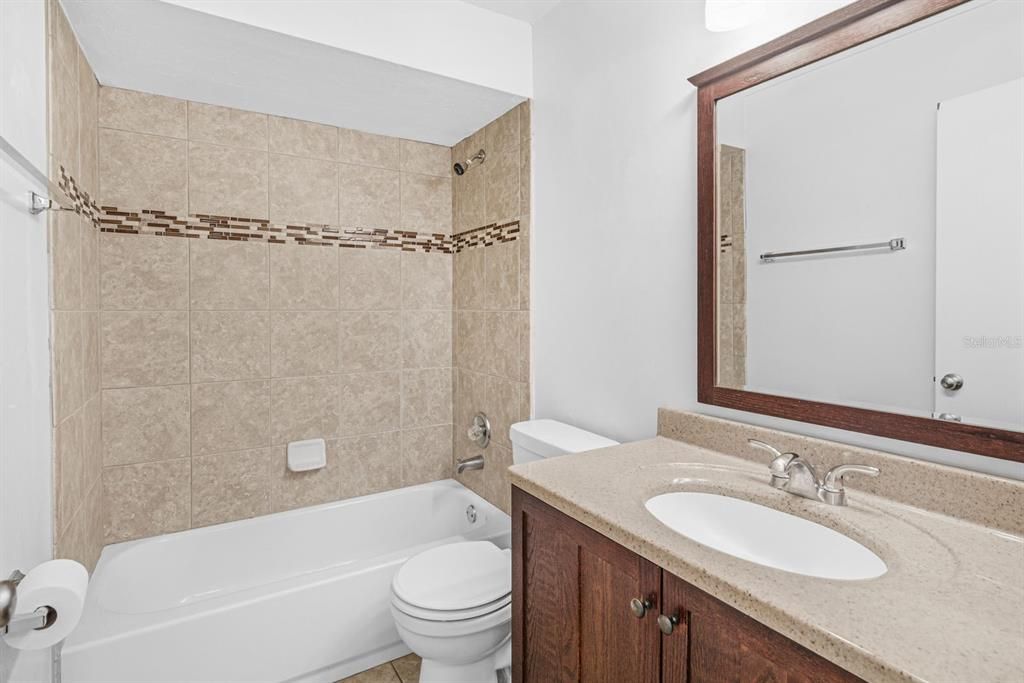 For Sale: $155,000 (3 beds, 2 baths, 1290 Square Feet)