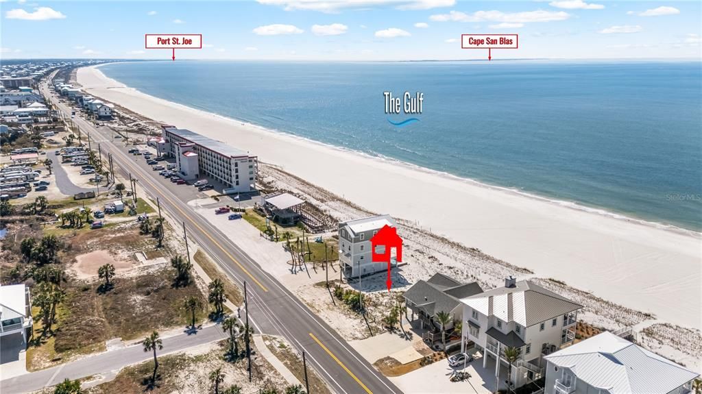 En Venta: $960,000 (0.16 acres)