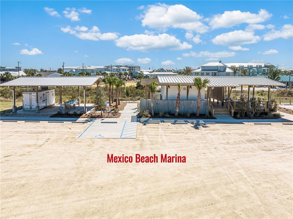 En Venta: $960,000 (0.16 acres)