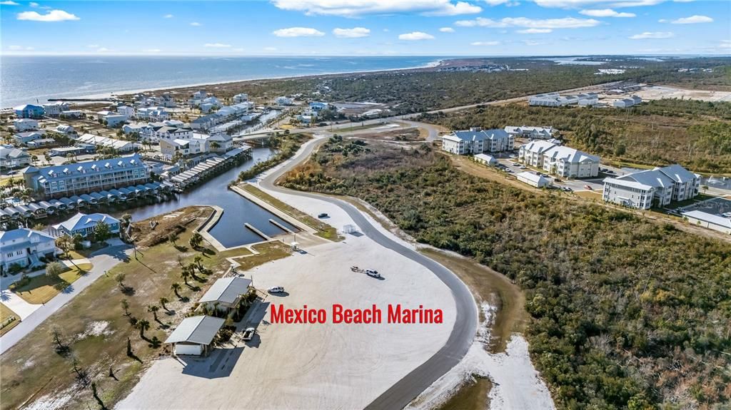 En Venta: $960,000 (0.16 acres)