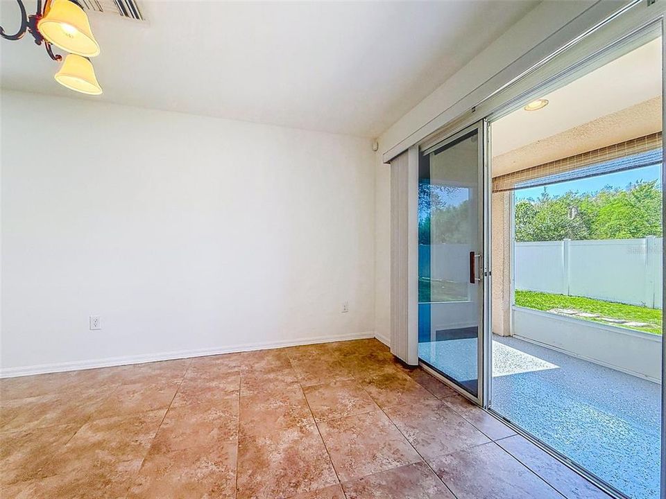 Active With Contract: $249,900 (3 beds, 2 baths, 1650 Square Feet)