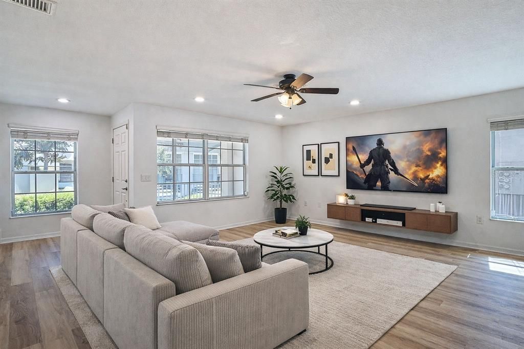 Active With Contract: $249,900 (3 beds, 2 baths, 1650 Square Feet)