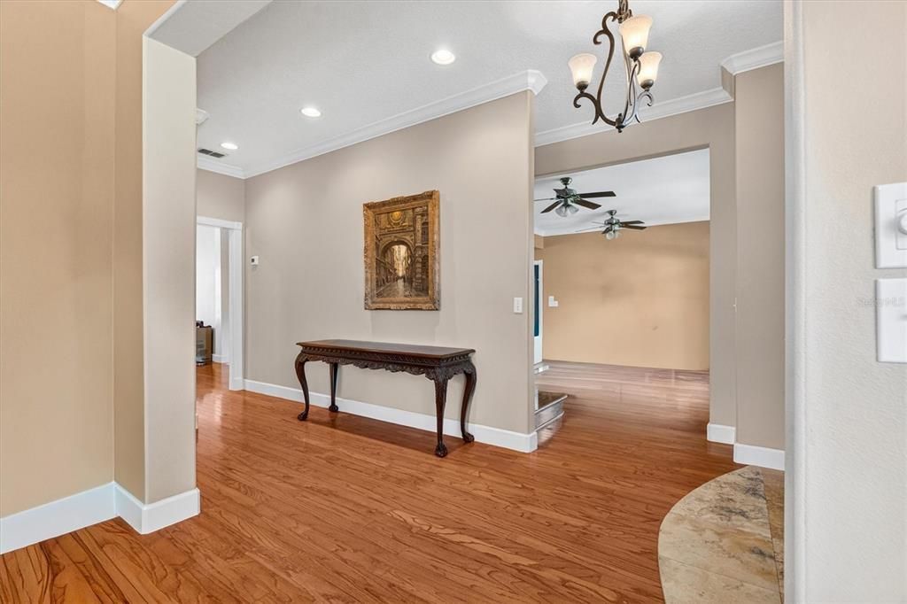 Active With Contract: $1,199,900 (5 beds, 4 baths, 4001 Square Feet)