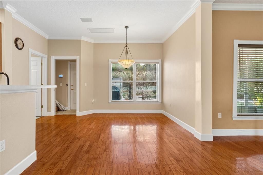 Active With Contract: $1,199,900 (5 beds, 4 baths, 4001 Square Feet)