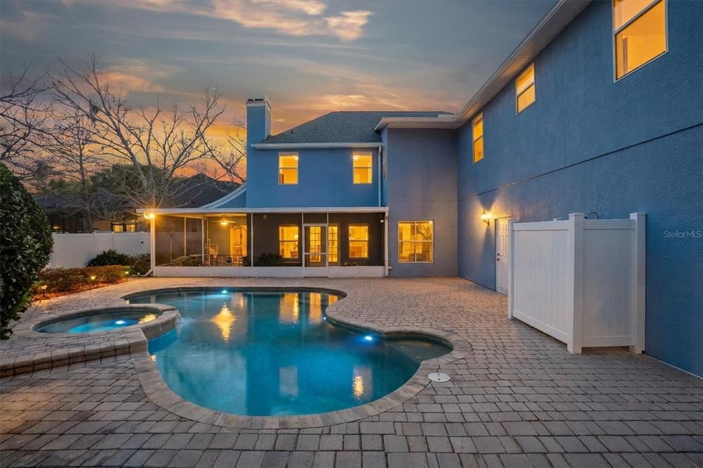 Active With Contract: $1,199,900 (5 beds, 4 baths, 4001 Square Feet)