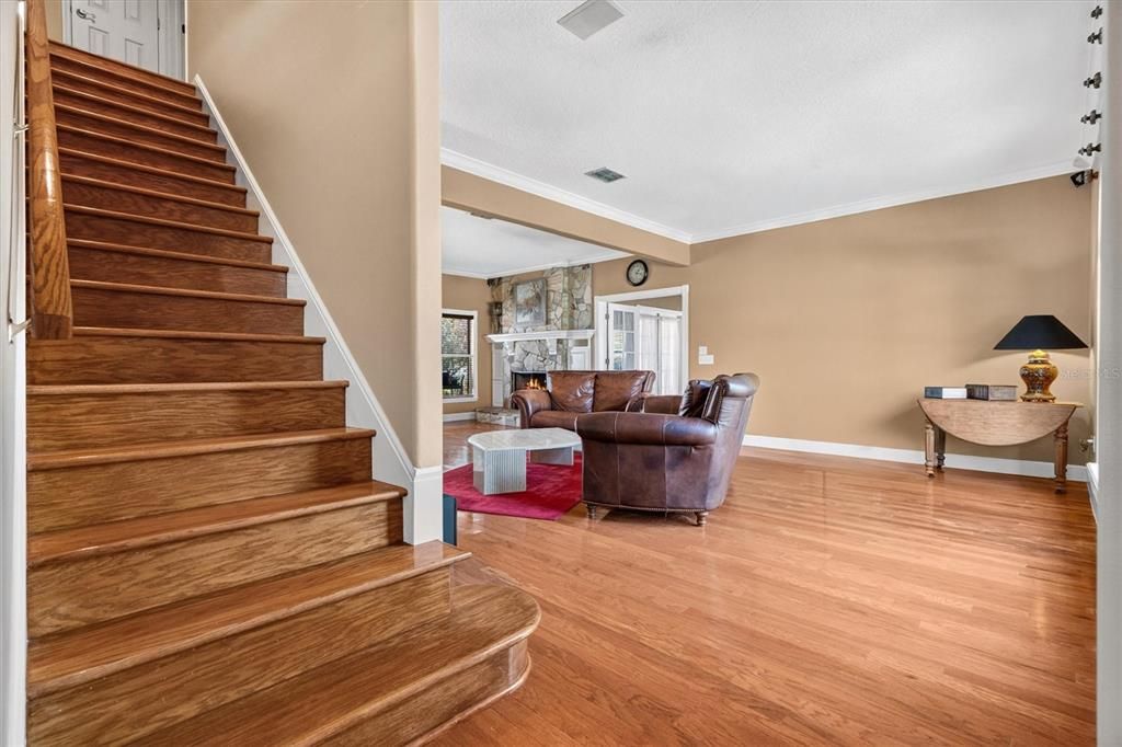 Active With Contract: $1,199,900 (5 beds, 4 baths, 4001 Square Feet)