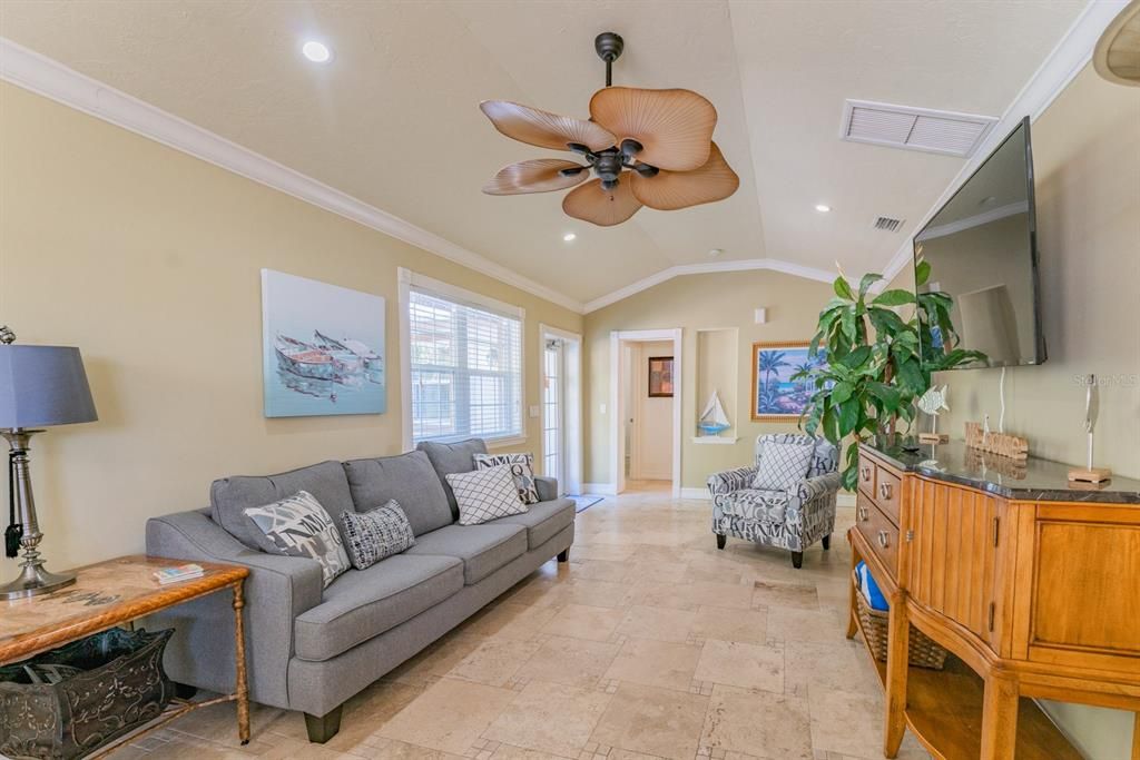 En Venta: $2,200,000 (5 camas, 0 baños, 2320 Pies cuadrados)