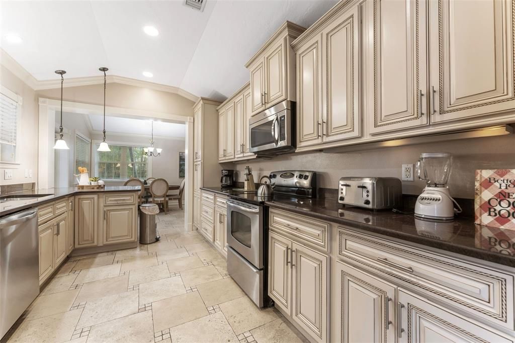 En Venta: $2,200,000 (5 camas, 0 baños, 2320 Pies cuadrados)