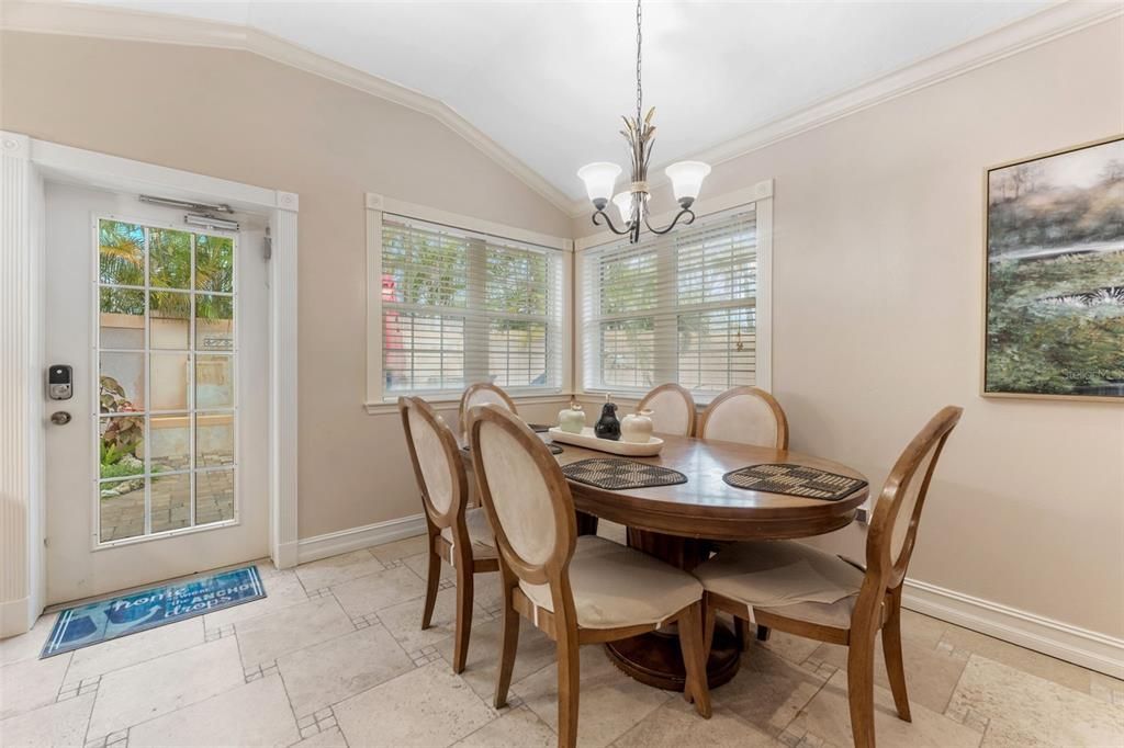 En Venta: $2,200,000 (5 camas, 0 baños, 2320 Pies cuadrados)