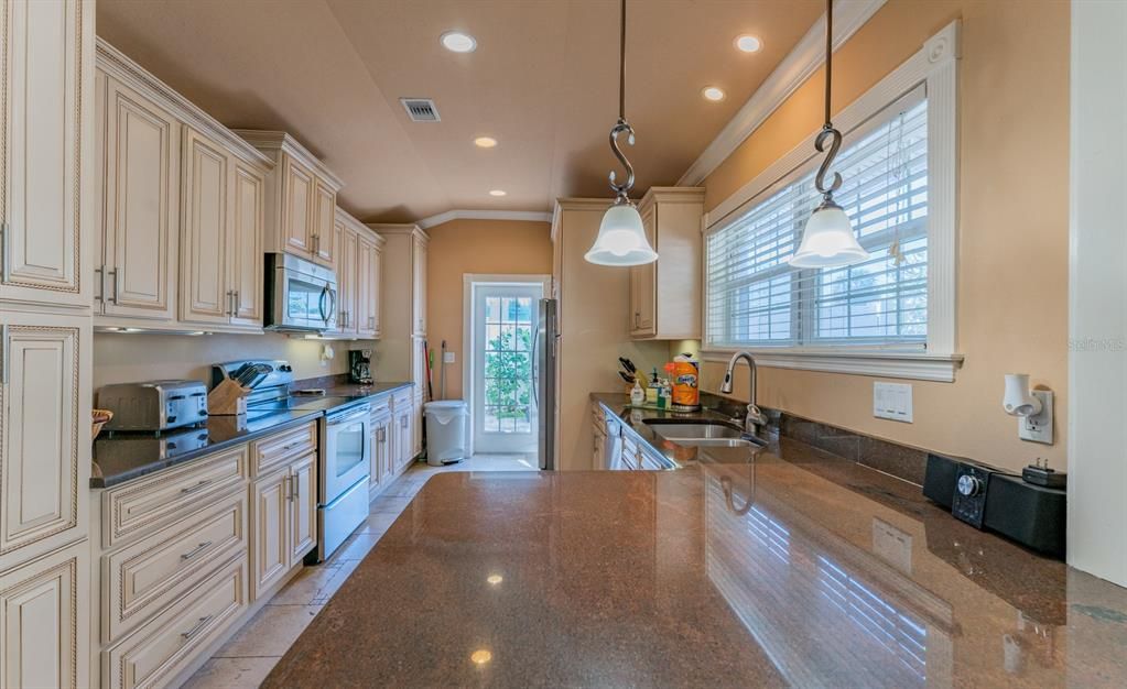 En Venta: $2,200,000 (5 camas, 0 baños, 2320 Pies cuadrados)