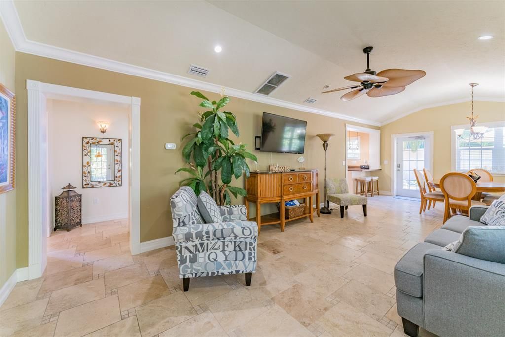 En Venta: $2,200,000 (5 camas, 0 baños, 2320 Pies cuadrados)