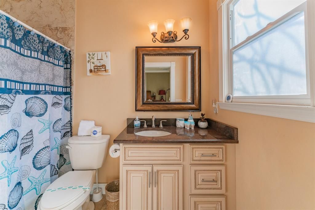 En Venta: $2,200,000 (5 camas, 0 baños, 2320 Pies cuadrados)