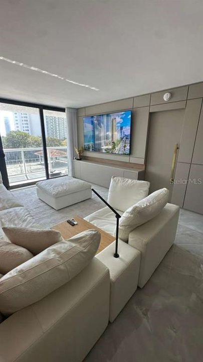 На продажу: $500,000 (2 спален, 2 ванн, 1011 Квадратных фут)