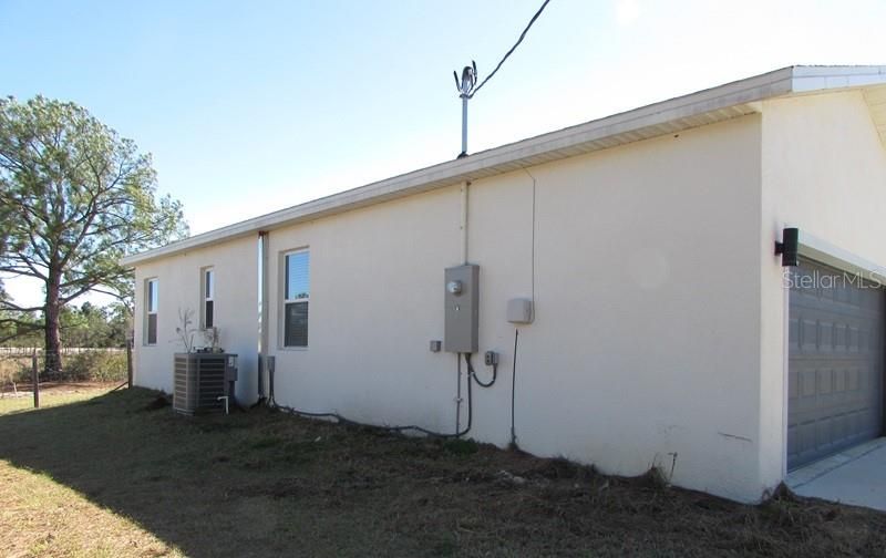 For Sale: $255,000 (4 beds, 2 baths, 1668 Square Feet)