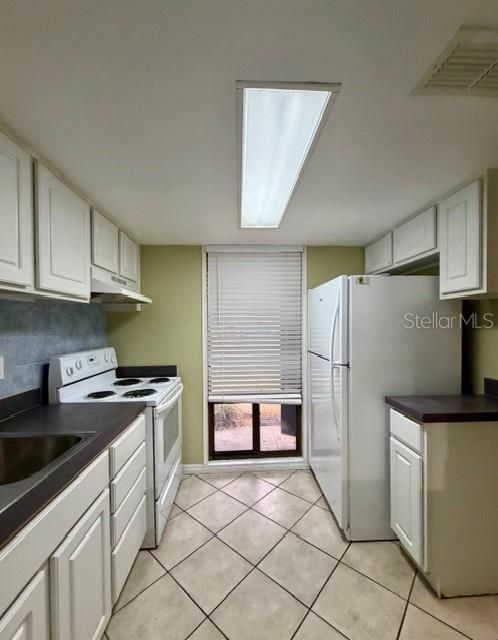 В аренду: $1,600 (2 спален, 1 ванн, 1080 Квадратных фут)