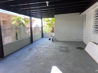 Active With Contract: $235,000 (3 beds, 2 baths, 234.6 Square Feet)