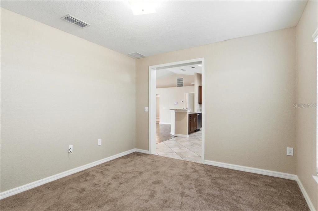 Active With Contract: $314,900 (3 beds, 2 baths, 1778 Square Feet)