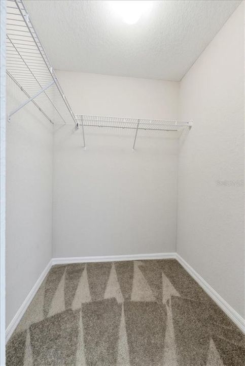 Active With Contract: $314,900 (3 beds, 2 baths, 1778 Square Feet)