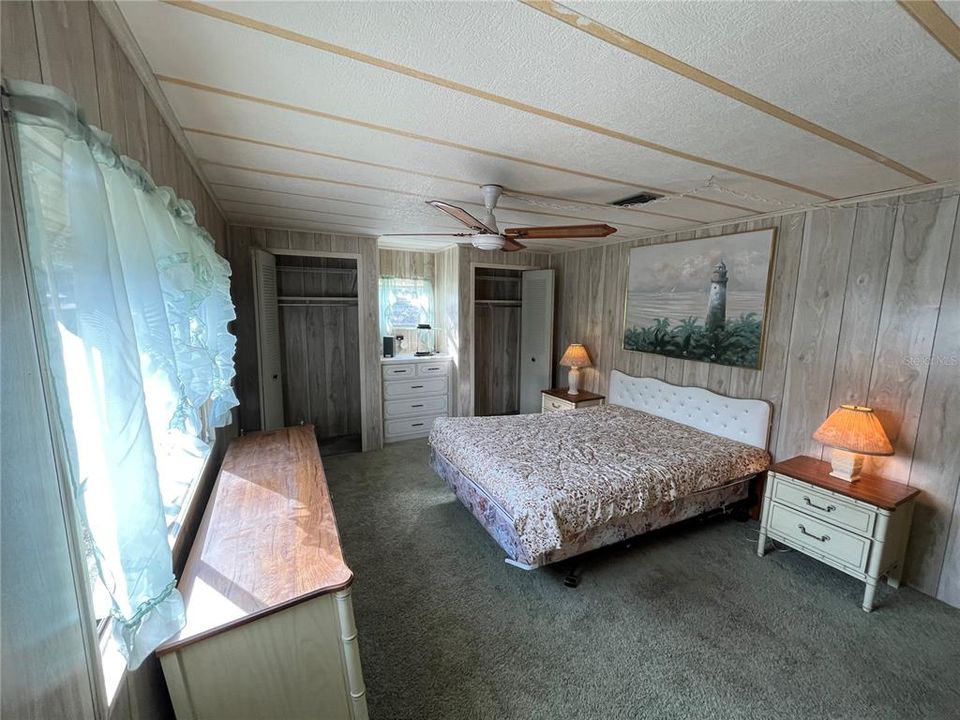 For Sale: $89,900 (2 beds, 2 baths, 1032 Square Feet)
