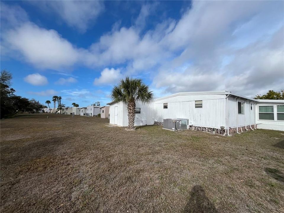 For Sale: $89,900 (2 beds, 2 baths, 1032 Square Feet)