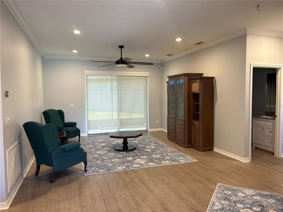 Active With Contract: $399,000 (4 beds, 3 baths, 2763 Square Feet)