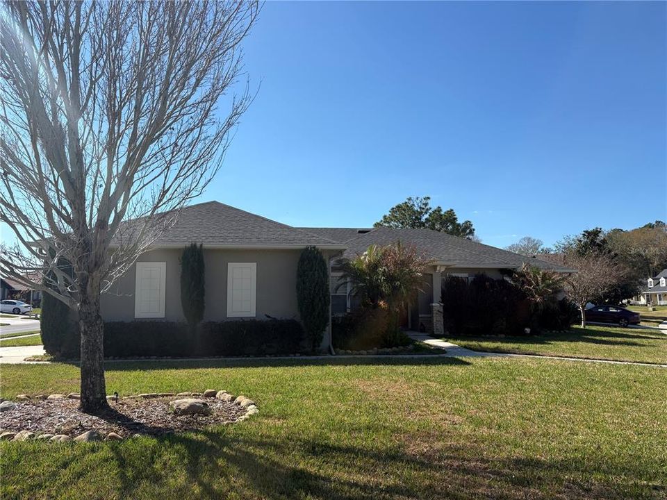Active With Contract: $399,000 (4 beds, 3 baths, 2763 Square Feet)