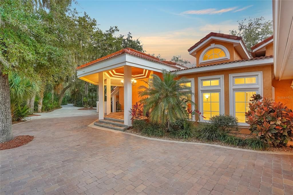 En Venta: $1,499,000 (5 camas, 3 baños, 5201 Pies cuadrados)