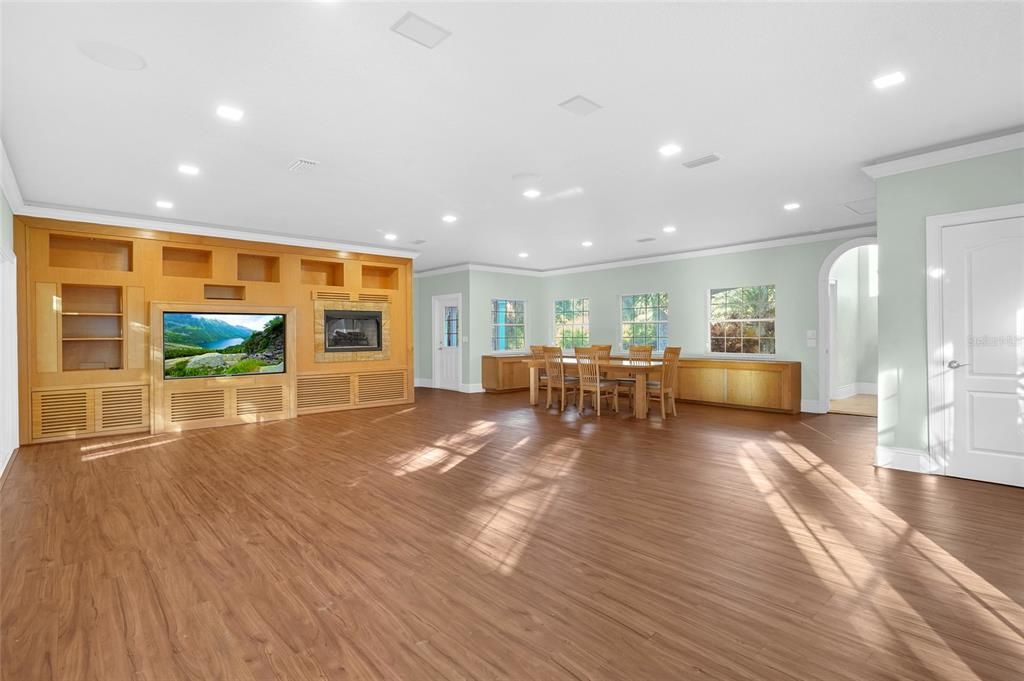 En Venta: $1,499,000 (5 camas, 3 baños, 5201 Pies cuadrados)