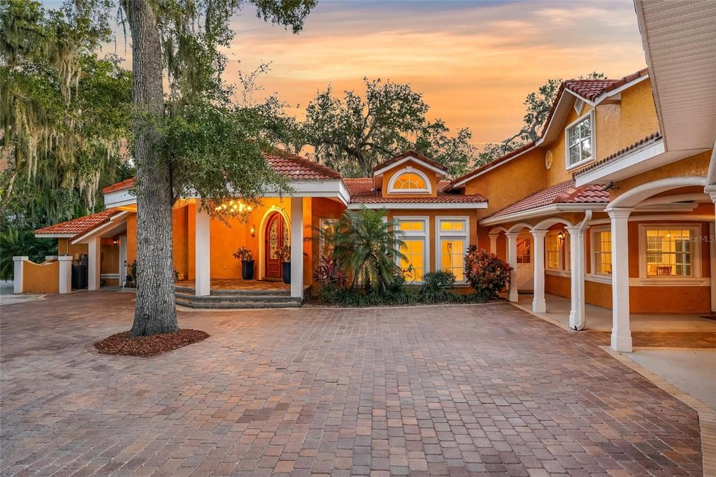 En Venta: $1,499,000 (5 camas, 3 baños, 5201 Pies cuadrados)
