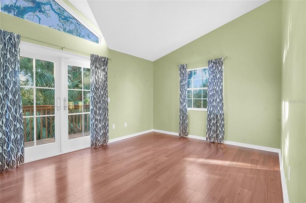 En Venta: $1,499,000 (5 camas, 3 baños, 5201 Pies cuadrados)