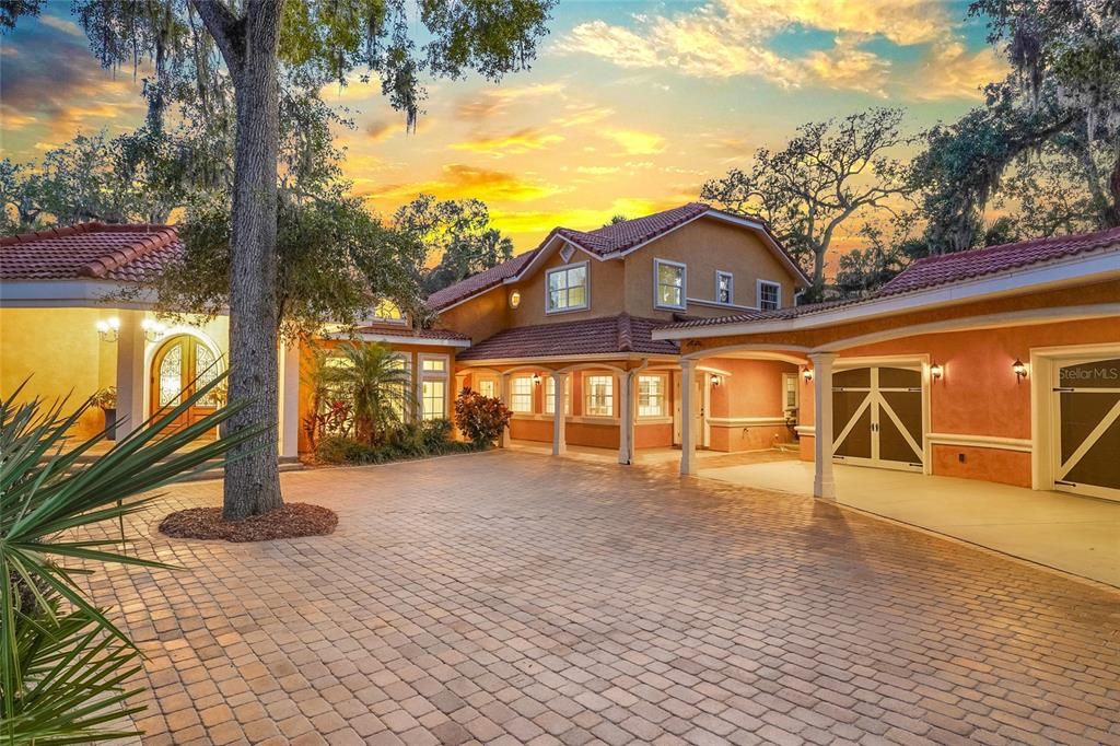En Venta: $1,499,000 (5 camas, 3 baños, 5201 Pies cuadrados)