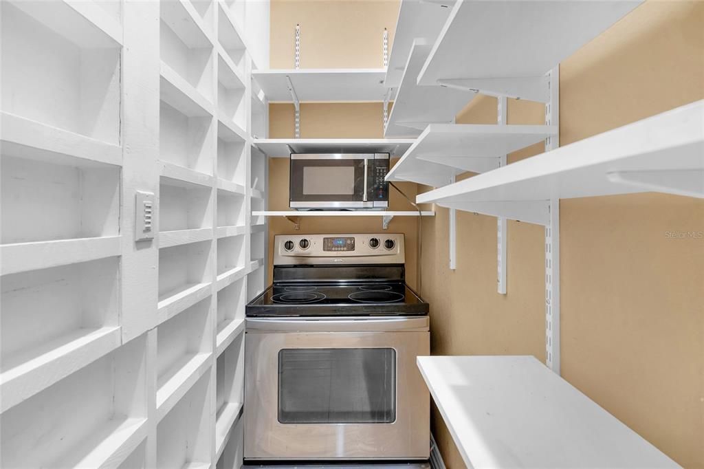 En Venta: $1,499,000 (5 camas, 3 baños, 5201 Pies cuadrados)
