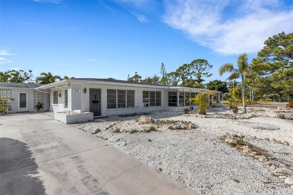 En Venta: $825,000 (2 camas, 0 baños, 2095 Pies cuadrados)