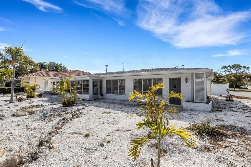 En Venta: $825,000 (2 camas, 0 baños, 2095 Pies cuadrados)