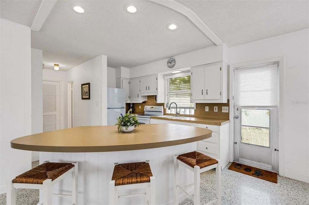 En Venta: $825,000 (2 camas, 0 baños, 2095 Pies cuadrados)