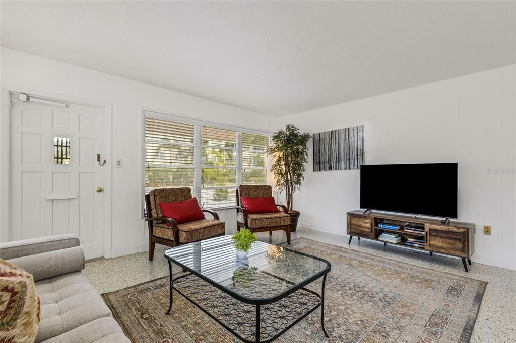 En Venta: $825,000 (2 camas, 0 baños, 2095 Pies cuadrados)