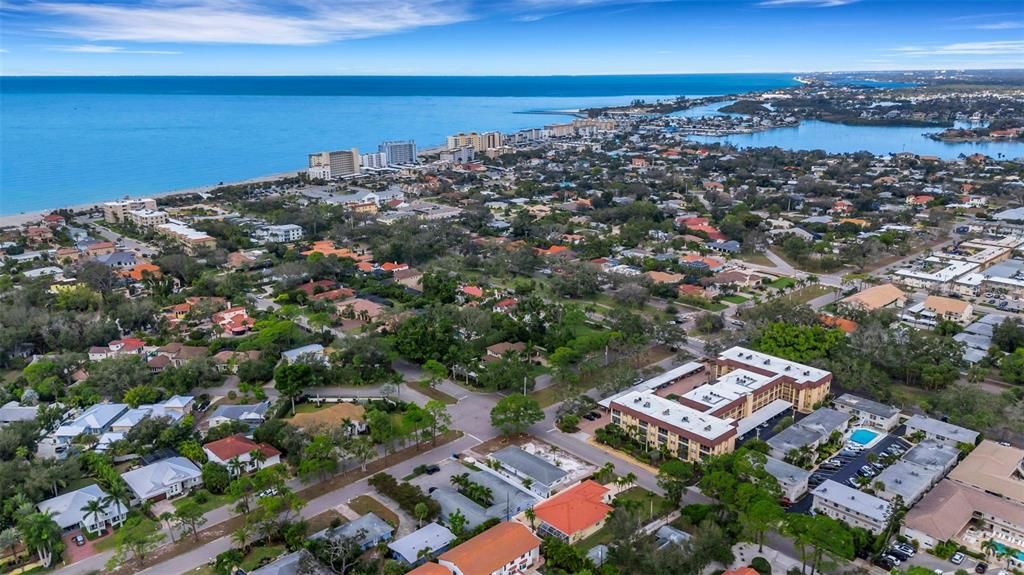 En Venta: $825,000 (2 camas, 0 baños, 2095 Pies cuadrados)