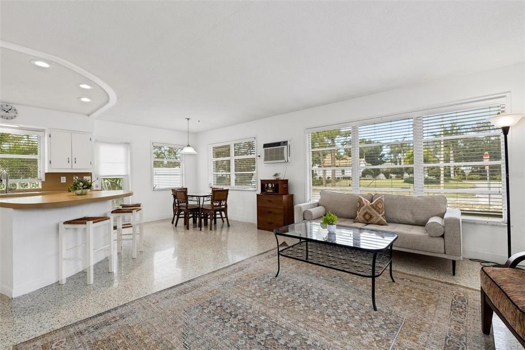 En Venta: $825,000 (2 camas, 0 baños, 2095 Pies cuadrados)