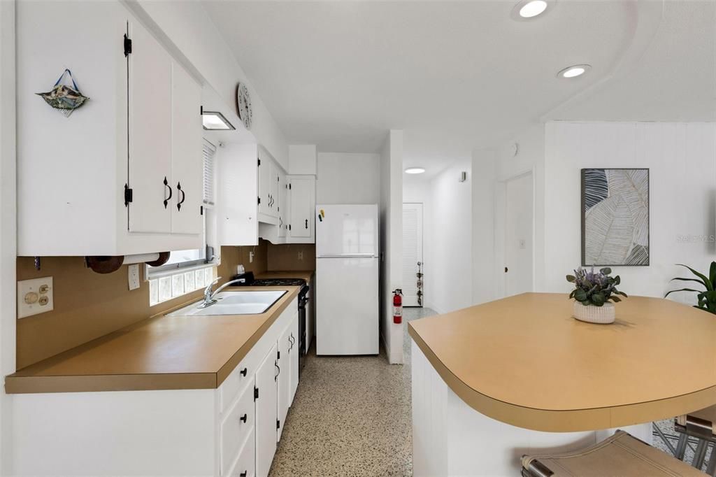 En Venta: $825,000 (2 camas, 0 baños, 2095 Pies cuadrados)