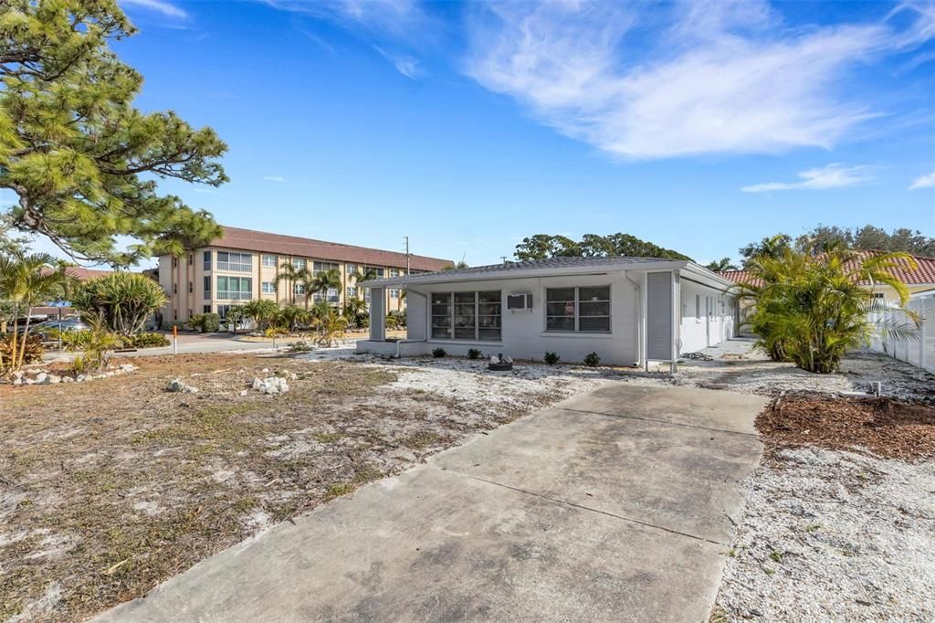 En Venta: $825,000 (2 camas, 0 baños, 2095 Pies cuadrados)