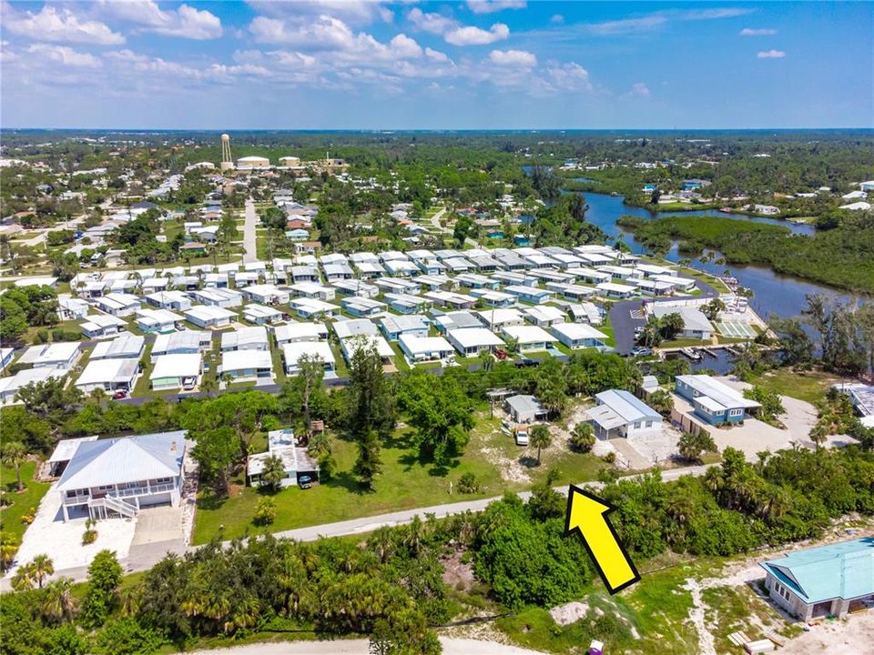 На продажу: $167,500 (0.21 acres)