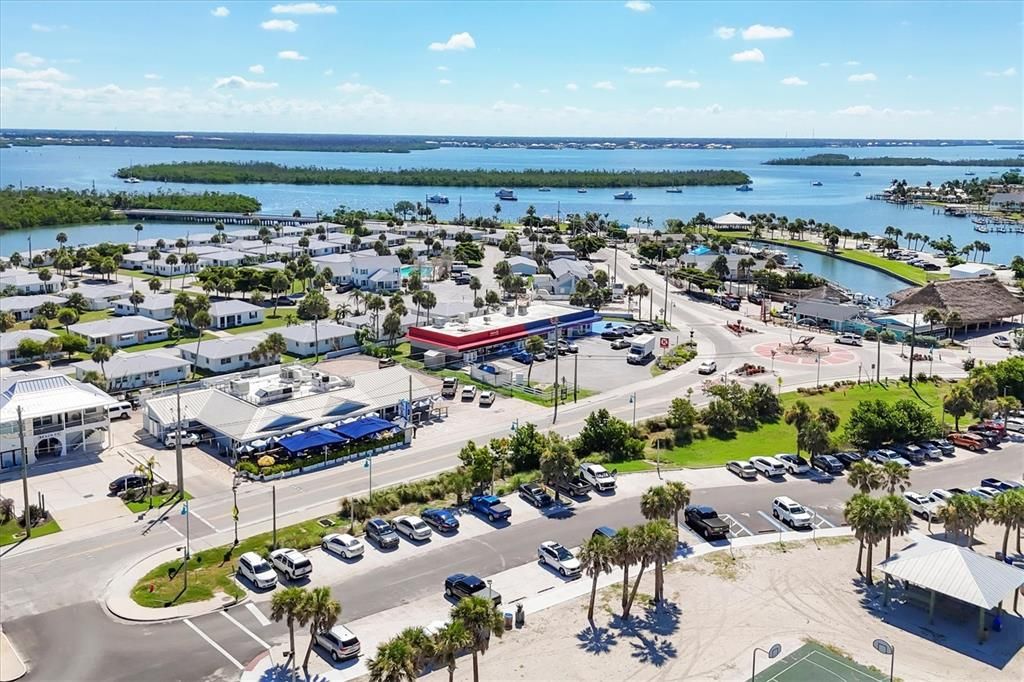 На продажу: $167,500 (0.21 acres)